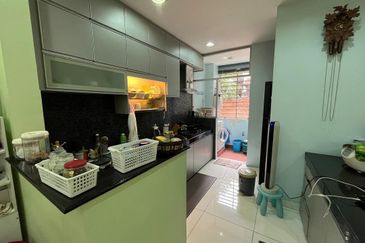 Desa ParkCity (Adora)