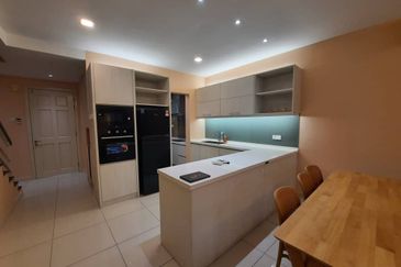 Desa ParkCity (Adiva)