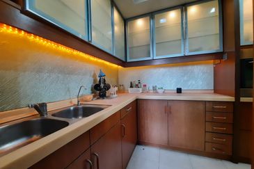 Desa ParkCity (Nadia Parkfront Condominium)