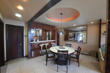 Desa ParkCity (Nadia Parkfront Condominium)