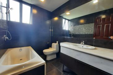 Desa ParkCity (Nadia Parkfront Condominium)