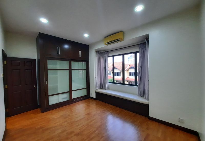 Desa ParkCity (Nadia Parkhomes)