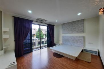 Desa ParkCity (Nadia Parkhomes)