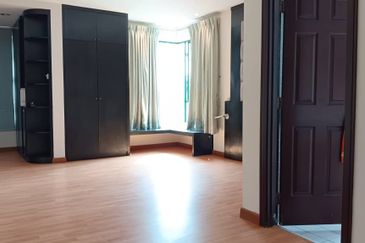 Desa ParkCity (Nadia Parkfront Condominium)