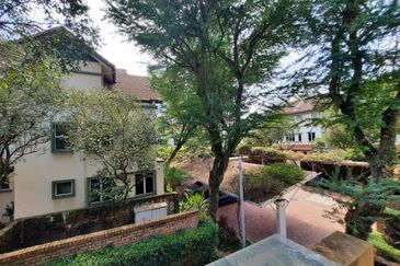 Desa ParkCity (Adora)