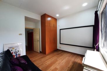 Desa ParkCity (Adora)