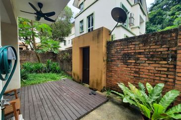 Desa ParkCity (Adora)