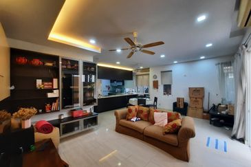 Desa ParkCity (Adora)