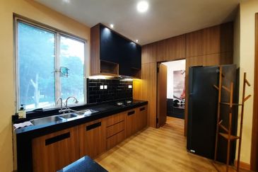 Desa ParkCity (Adora)