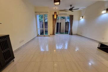 Desa ParkCity (Adora)