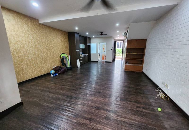 Desa ParkCity (Adora)