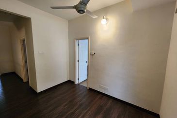 Desa ParkCity (Adora)