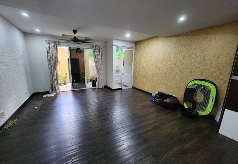 Desa ParkCity (Adora)