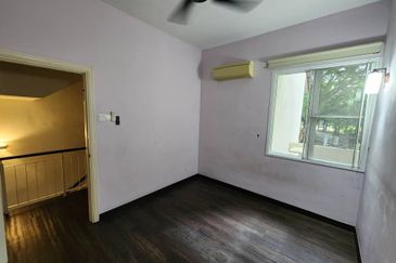 Desa ParkCity (Adora)