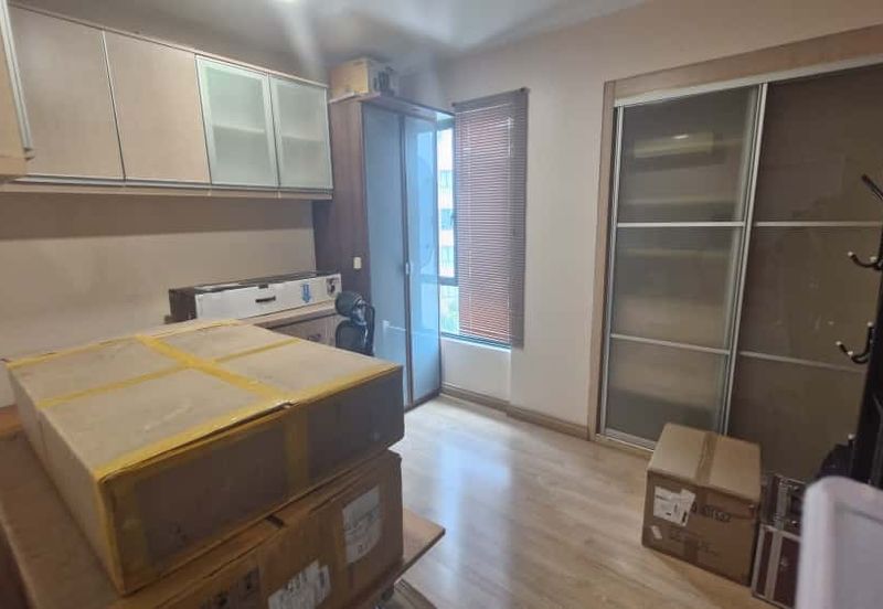 Desa ParkCity (Nadia Parkfront Condominium)