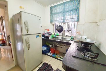 Below market value Cul De Sac Double Storey Semi D Puncak Alam For Sale