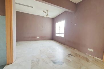 Residensi Warnasari 3