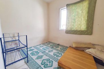 Residensi Warnasari 3