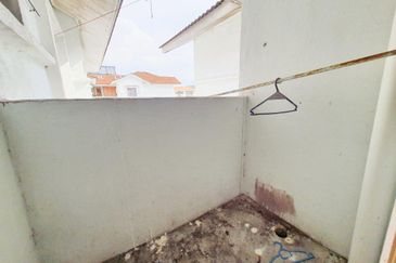 Residensi Warnasari 3