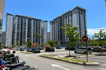 Residensi Laguna Biru 2