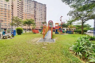 Pangsapuri Damai, Subang Bestari