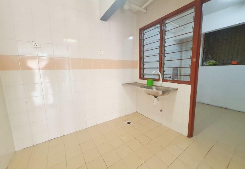 Pangsapuri Damai, Subang Bestari