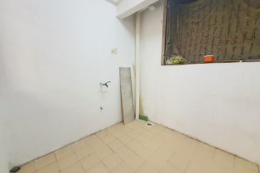 Pangsapuri Damai, Subang Bestari