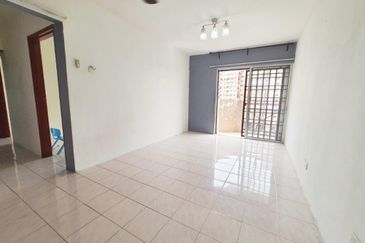 Pangsapuri Damai, Subang Bestari