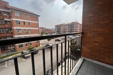 Alam Budiman Condominium (Pangsapuri Alam Budiman)