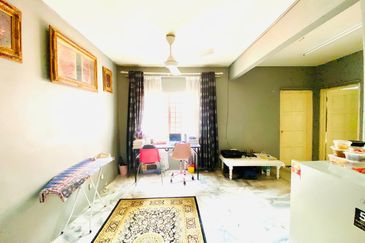 Astana Alam Apartment