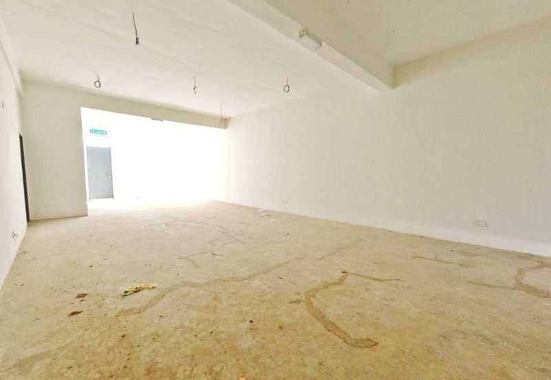 Near Lotus Near Bank Muamalat Near Masjid Puncak Alam Large catchment Double Storey Shop Lot Puncak Bestari Puncak Alam For Rent