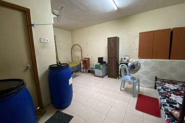 Pusat Komersial Seksyen 7