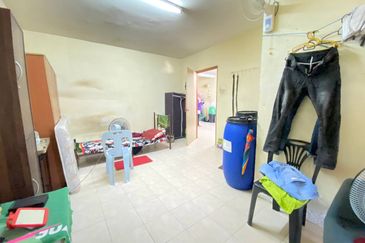 Pusat Komersial Seksyen 7