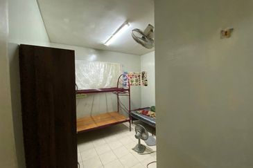 Pusat Komersial Seksyen 7