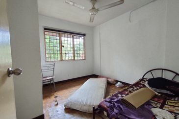 Pangsapuri Kiambang, Bukit Subang