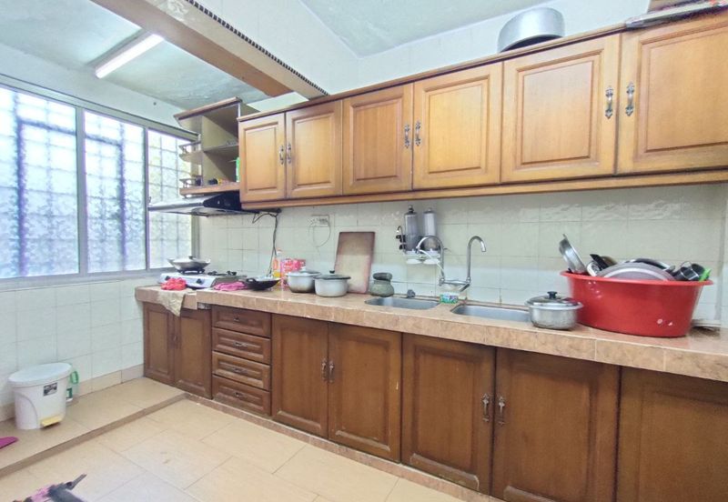 Pangsapuri Kiambang, Bukit Subang