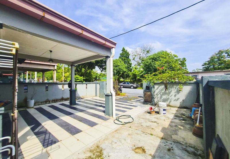End Lot Facing Open Renovated Teres 2 Tingkat Fasa 2 Puncak Alam For Sale