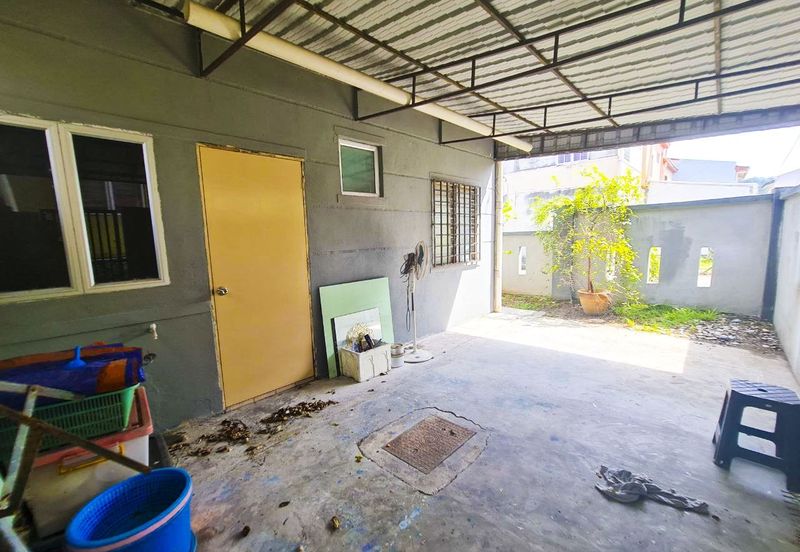 End Lot Facing Open Renovated Teres 2 Tingkat Fasa 2 Puncak Alam For Sale