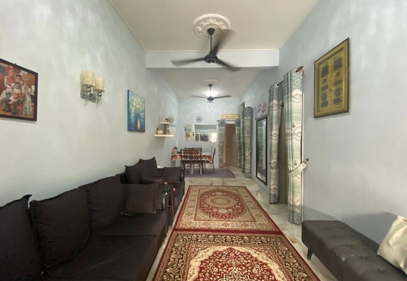 Renovated Kitchen Cabinet Extended Ada Extra Tanah Rezab Teres 1 Tingkat Fasa 1 Puncak Alam For Sale