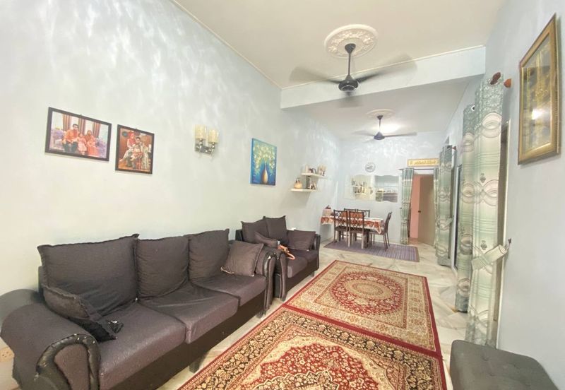 Renovated Kitchen Cabinet Extended Ada Extra Tanah Rezab Teres 1 Tingkat Fasa 1 Puncak Alam For Sale