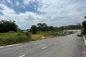 Kampung Sungai Pelong