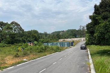 Kampung Sungai Pelong