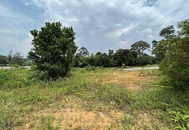 Kampung Sungai Pelong