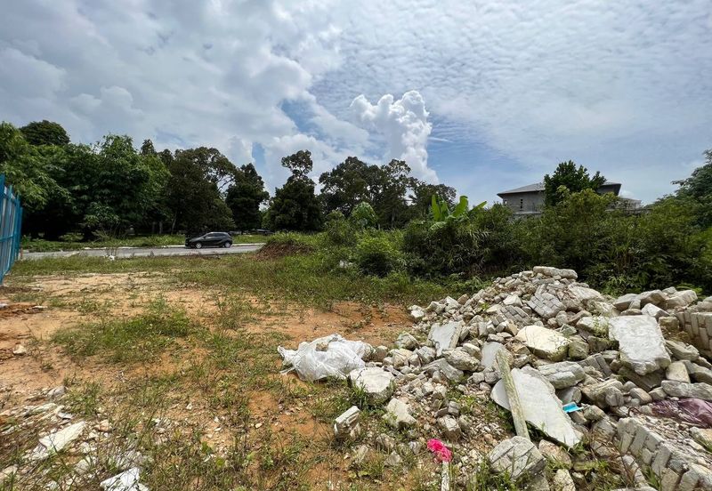 Kampung Sungai Pelong