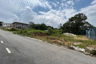 Kampung Sungai Pelong