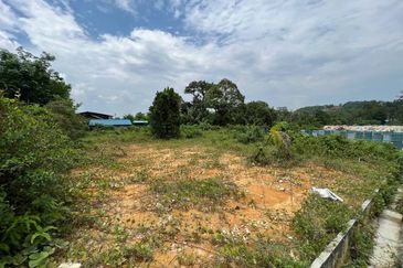 Kampung Sungai Pelong