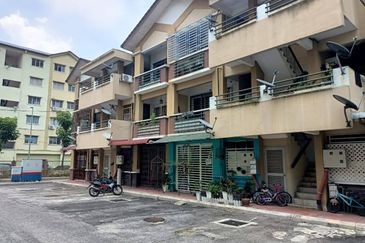 Taman Subang Permata