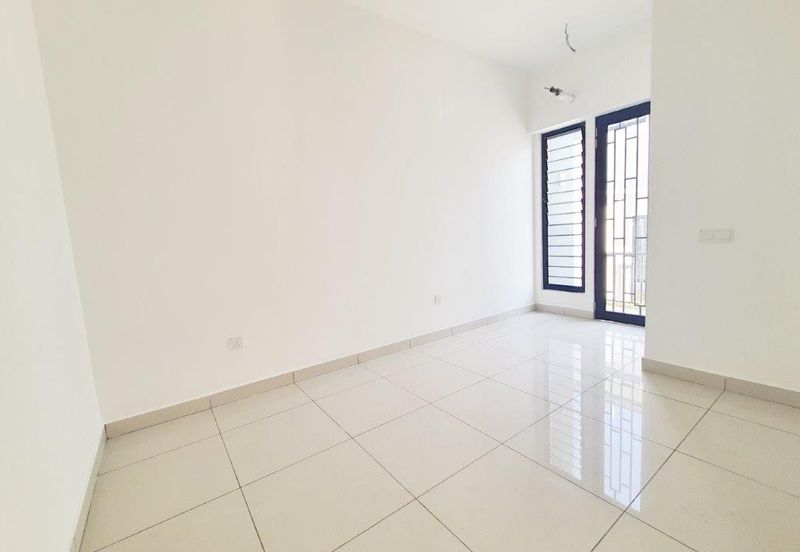 Elmina Green Three @ City of Elmina