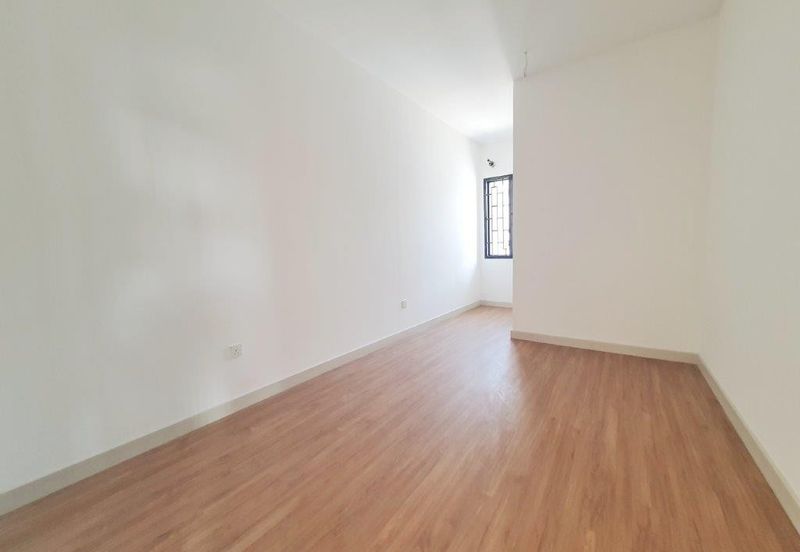 Elmina Green Three @ City of Elmina