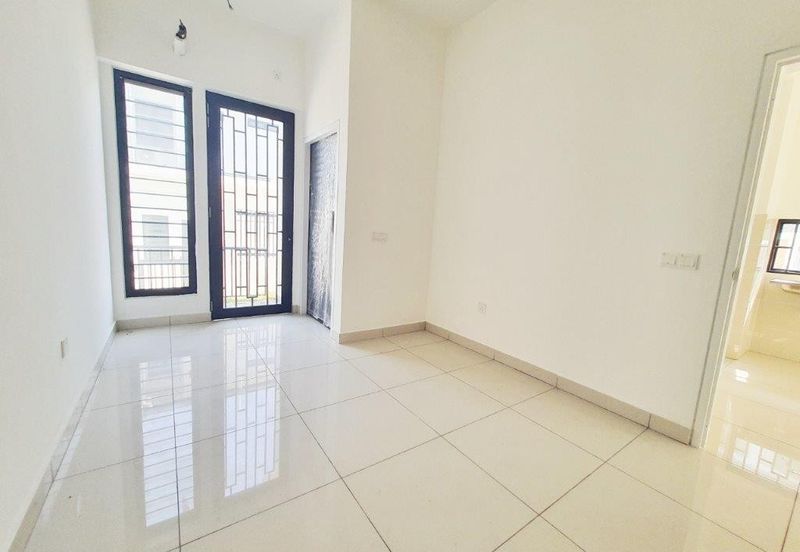 Elmina Green Three @ City of Elmina